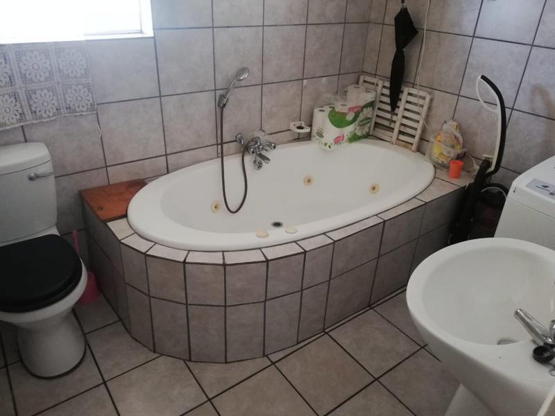 2 Bedroom Property for Sale in Hartenbos Central Western Cape